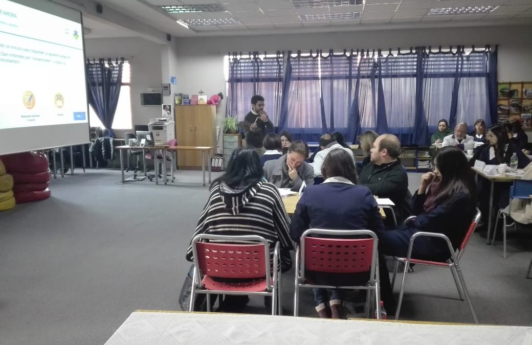 Capacitación profesores en participación de las estudiantes